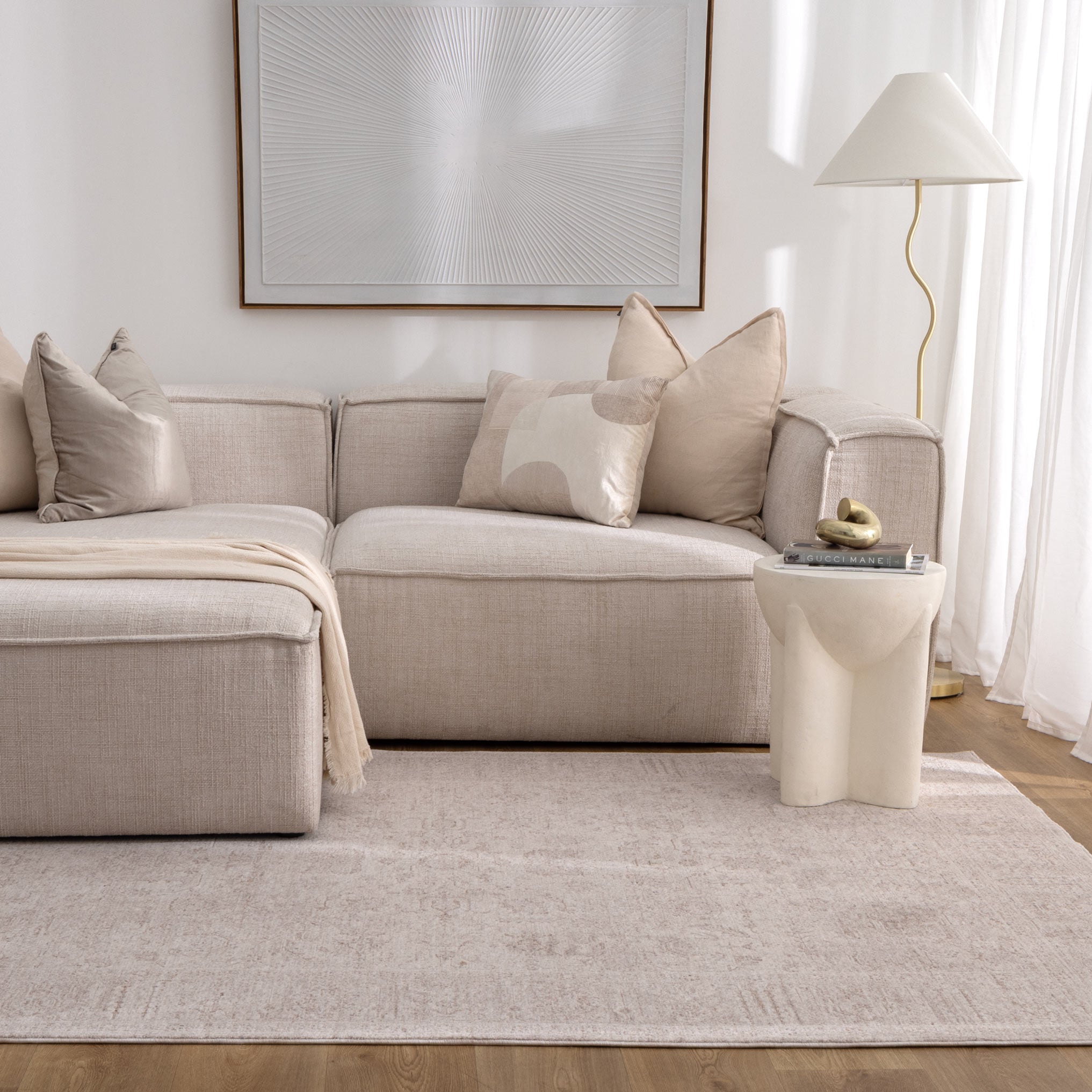 Heritage Distressed Border Beige Rug - H106