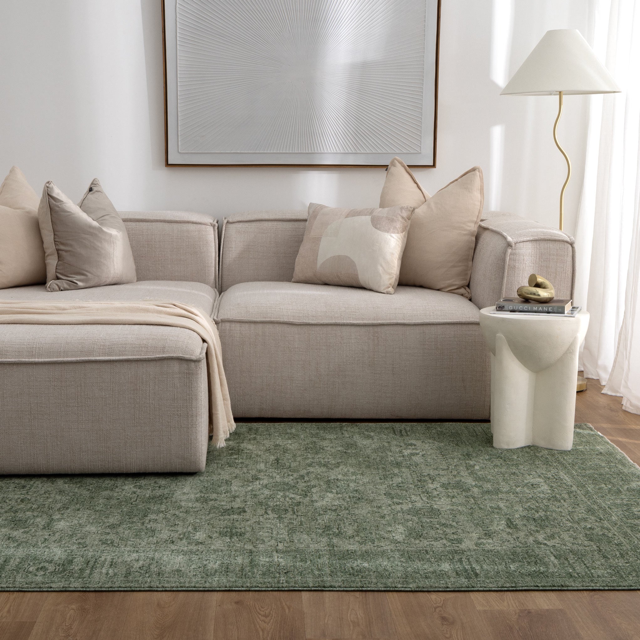 Heritage Distressed Border Green Rug - H107
