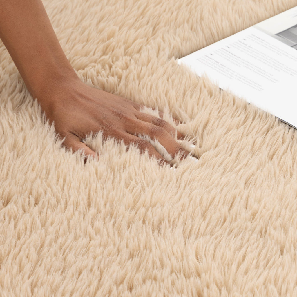 Lyla Machine Washable Shaggy Natural Runner