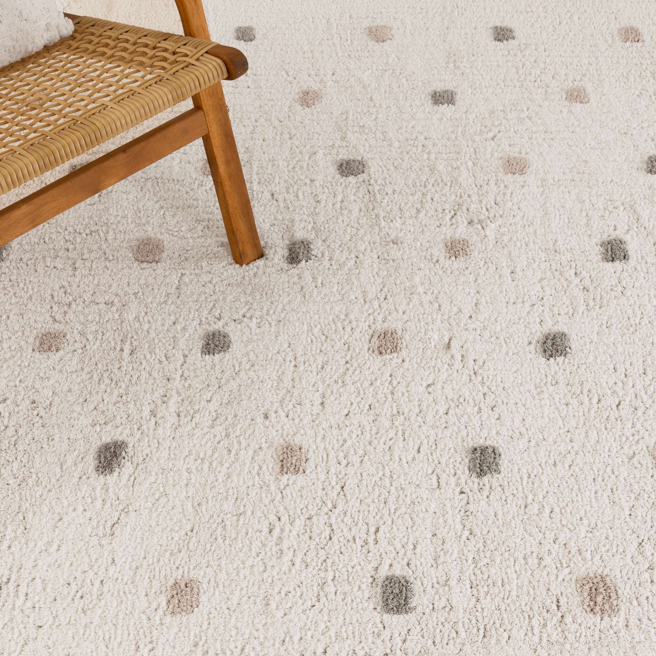 Mellow Round Scalloped Kids Rug White & Multi: New Arrival